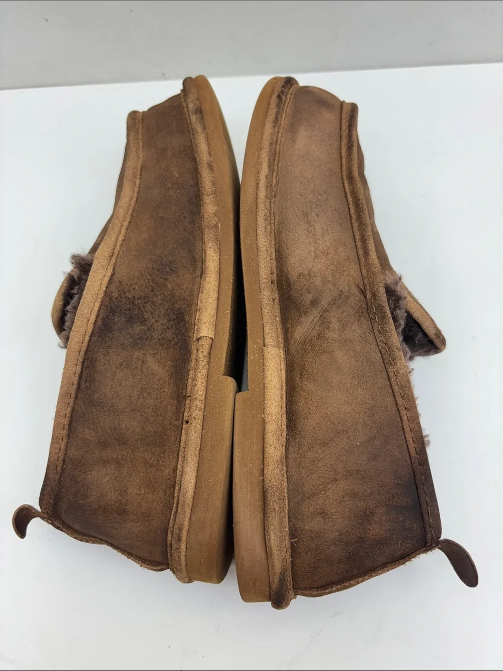L. L. Bean slip on slippers for men’s SZ 8, box 43